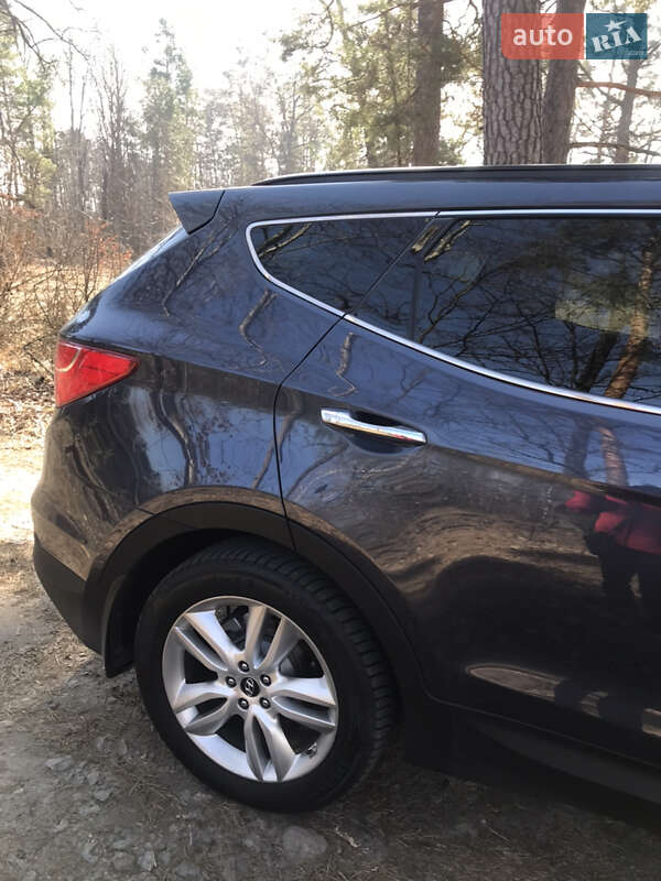 Позашляховик / Кросовер Hyundai Santa FE 2013 в Коростишеві