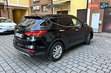 Внедорожник / Кроссовер Hyundai Santa FE 2015 в 