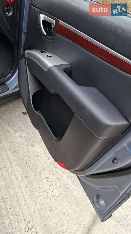 Внедорожник / Кроссовер Hyundai Santa FE 2008 в Дрогобыче