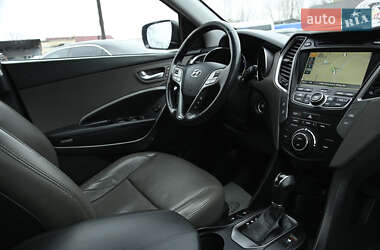 Внедорожник / Кроссовер Hyundai Santa FE 2013 в 
