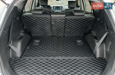 Внедорожник / Кроссовер Hyundai Santa FE 2012 в 