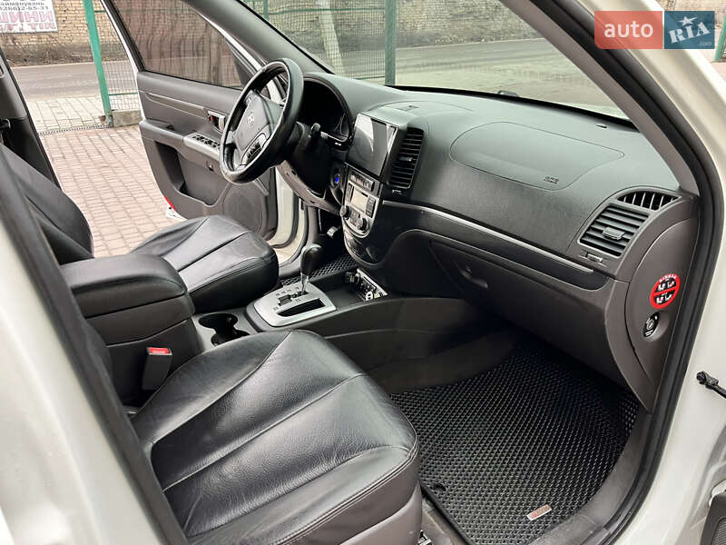 Позашляховик / Кросовер Hyundai Santa FE 2010 в Бродах