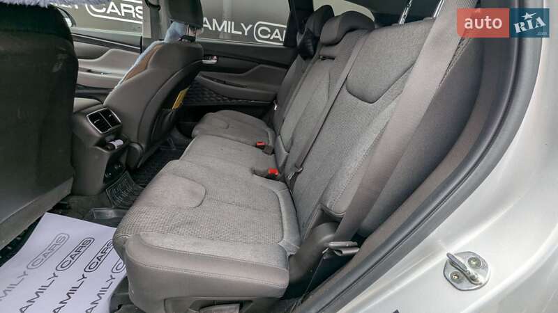 Внедорожник / Кроссовер Hyundai Santa FE 2019 в Одессе