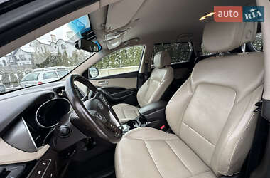 Позашляховик / Кросовер Hyundai Santa FE 2013 в 
