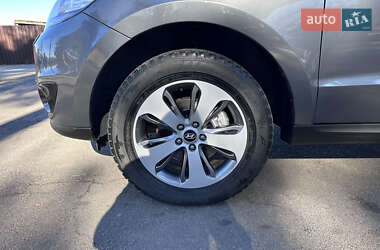 Внедорожник / Кроссовер Hyundai Santa FE 2011 в 