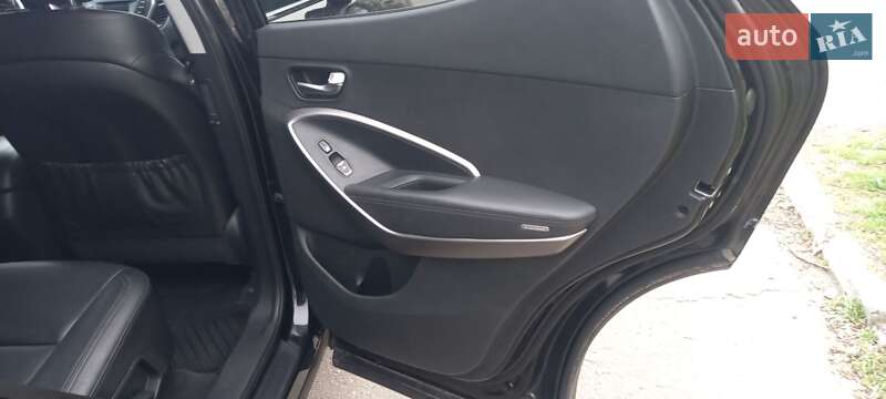 Позашляховик / Кросовер Hyundai Santa FE 2013 в Миколаєві