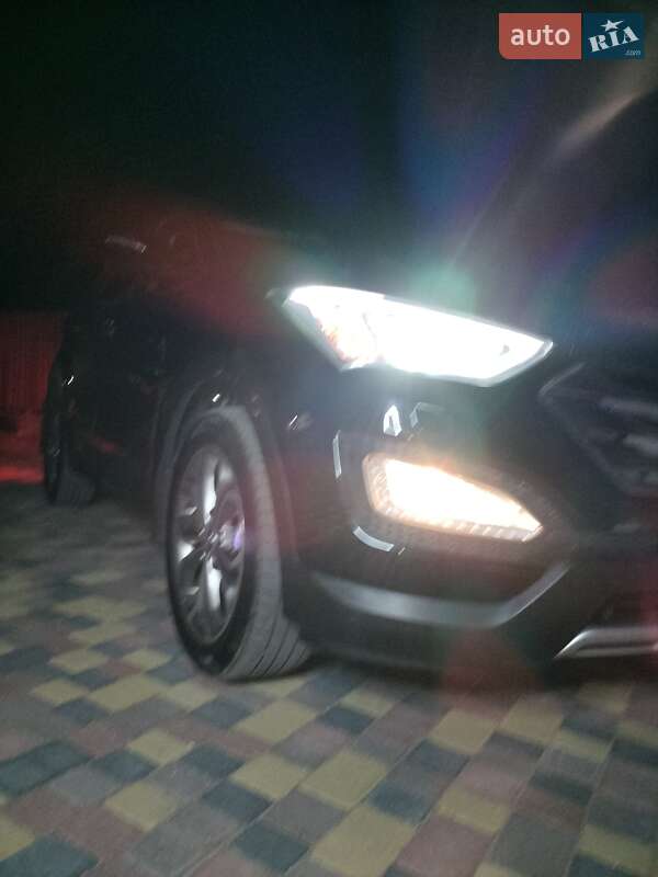 Внедорожник / Кроссовер Hyundai Santa FE 2012 в Коростене фото 3 Внедорожник / Кроссовер Hyundai Santa FE 2012 в Коростене