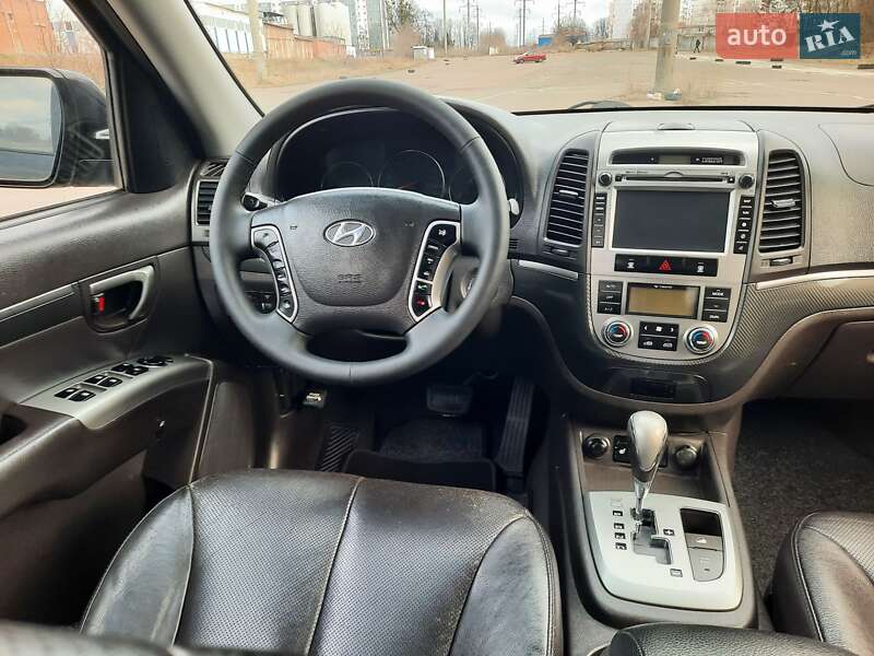 Внедорожник / Кроссовер Hyundai Santa FE 2012 в Полтаве