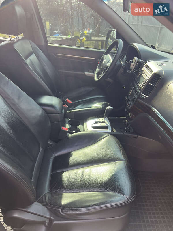 Позашляховик / Кросовер Hyundai Santa FE 2011 в Броварах