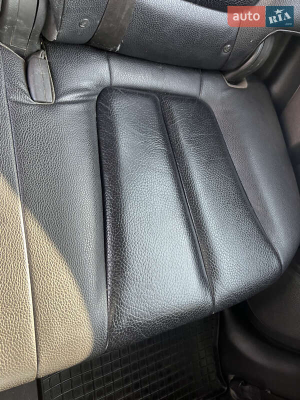 Позашляховик / Кросовер Hyundai Santa FE 2011 в Броварах