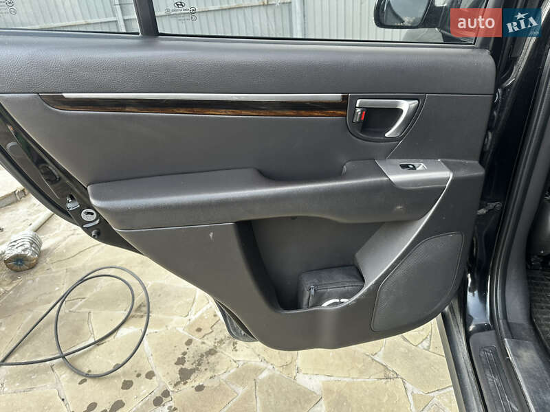 Позашляховик / Кросовер Hyundai Santa FE 2011 в Броварах