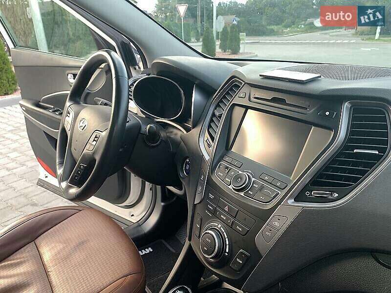 Позашляховик / Кросовер Hyundai Santa FE 2013 в Харкові