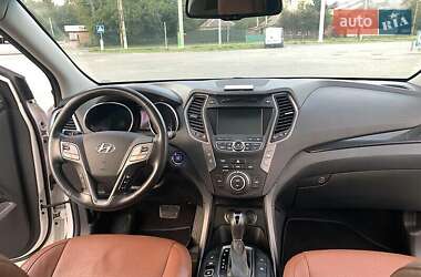 Внедорожник / Кроссовер Hyundai Santa FE 2013 в 