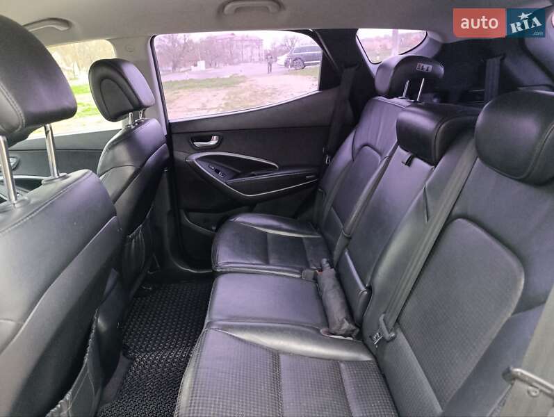 Внедорожник / Кроссовер Hyundai Santa FE 2012 в Белгороде-Днестровском