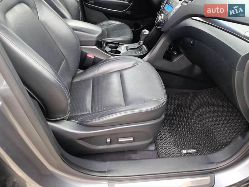 Внедорожник / Кроссовер Hyundai Santa FE 2012 в Белгороде-Днестровском