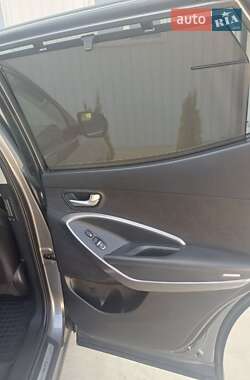 Внедорожник / Кроссовер Hyundai Santa FE 2014 в 
