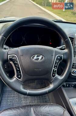 Позашляховик / Кросовер Hyundai Santa FE 2011 в 