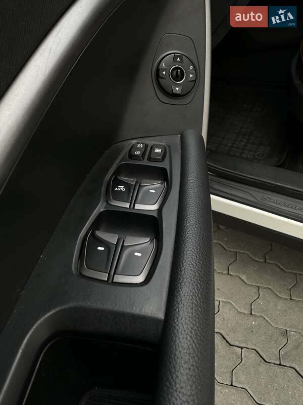 Внедорожник / Кроссовер Hyundai Santa FE 2013 в Львове