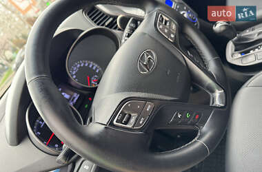 Позашляховик / Кросовер Hyundai Santa FE 2013 в Чорноморську