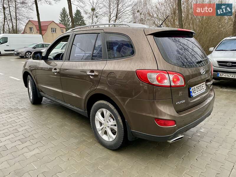 Позашляховик / Кросовер Hyundai Santa FE 2011 в Бучі