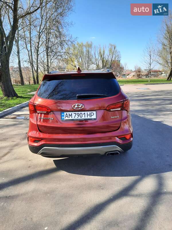 Позашляховик / Кросовер Hyundai Santa FE 2016 в Борисполі