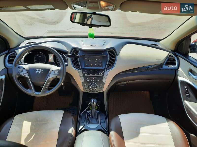 Позашляховик / Кросовер Hyundai Santa FE 2016 в Борисполі