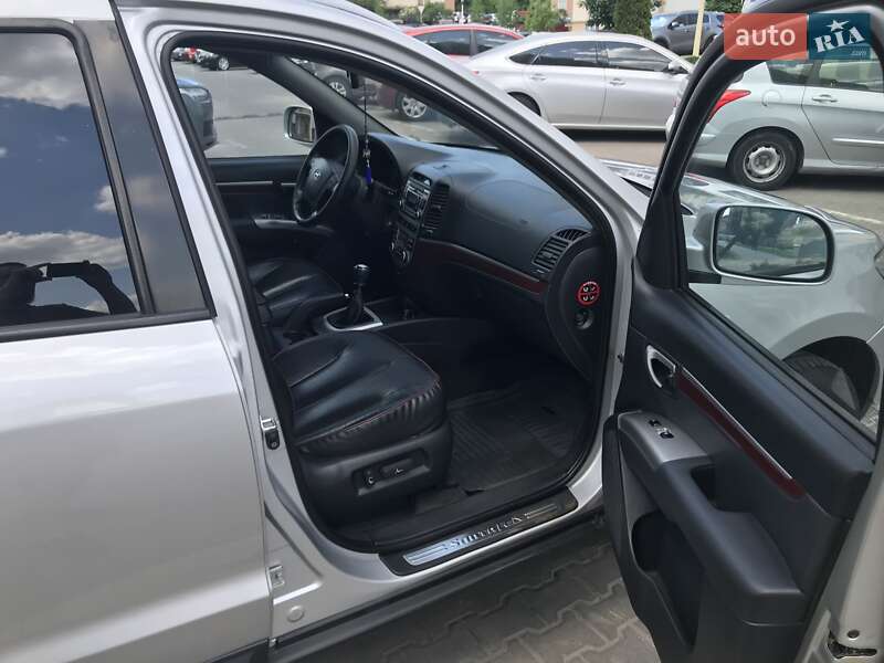 Позашляховик / Кросовер Hyundai Santa FE 2008 в Києві