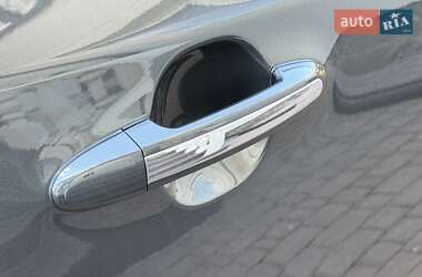 Внедорожник / Кроссовер Hyundai Santa FE 2012 в 