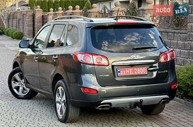 Внедорожник / Кроссовер Hyundai Santa FE 2012 в 