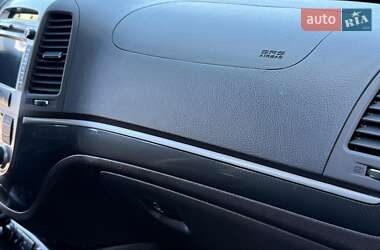 Внедорожник / Кроссовер Hyundai Santa FE 2012 в 