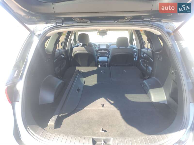 Позашляховик / Кросовер Hyundai Santa FE 2019 в Жашківу