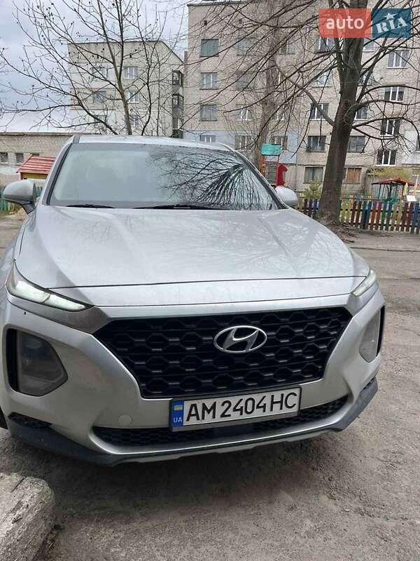 Внедорожник / Кроссовер Hyundai Santa FE 2019 в Житомире