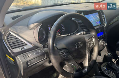 Внедорожник / Кроссовер Hyundai Santa FE 2014 в 