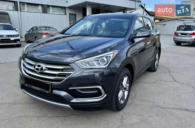 Внедорожник / Кроссовер Hyundai Santa FE 2018 в 