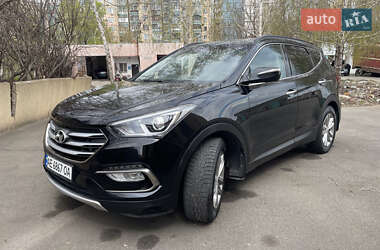 Внедорожник / Кроссовер Hyundai Santa FE 2016 в 