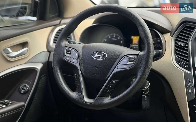 Позашляховик / Кросовер Hyundai Santa FE 2016 в Івано-Франківську фото 18 Позашляховик / Кросовер Hyundai Santa FE 2016 в Івано-Франківську