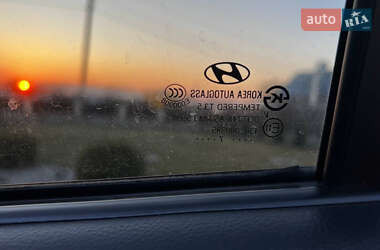 Позашляховик / Кросовер Hyundai Santa FE 2007 в 
