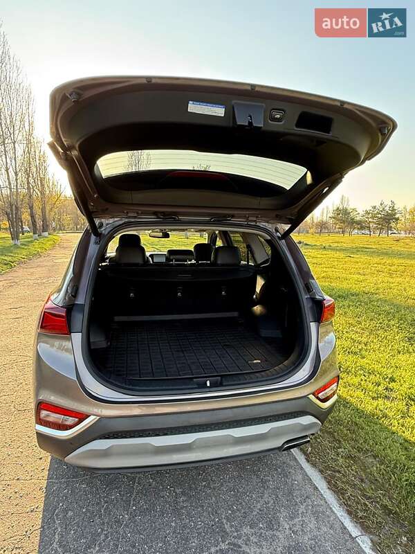 Позашляховик / Кросовер Hyundai Santa FE 2018 в Кам'янському