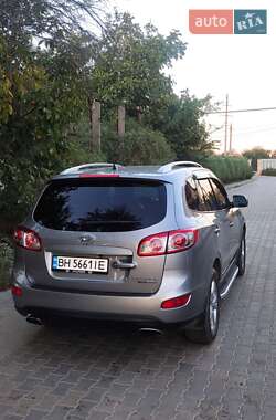 Позашляховик / Кросовер Hyundai Santa FE 2011 в 