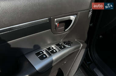 Внедорожник / Кроссовер Hyundai Santa FE 2011 в 