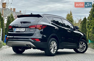 Позашляховик / Кросовер Hyundai Santa FE 2016 в 