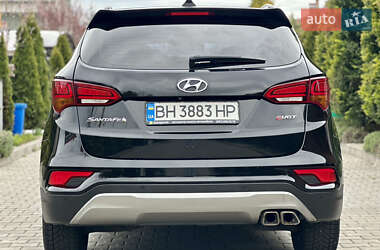 Позашляховик / Кросовер Hyundai Santa FE 2016 в 