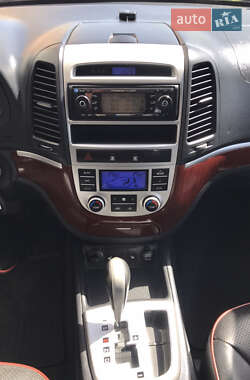 Внедорожник / Кроссовер Hyundai Santa FE 2008 в 