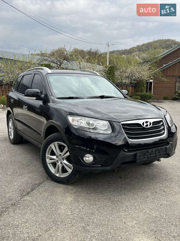 Внедорожник / Кроссовер Hyundai Santa FE 2010 в Коломые