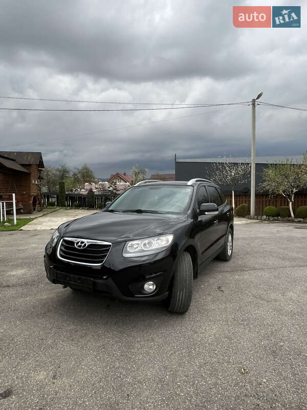 Внедорожник / Кроссовер Hyundai Santa FE 2010 в Коломые