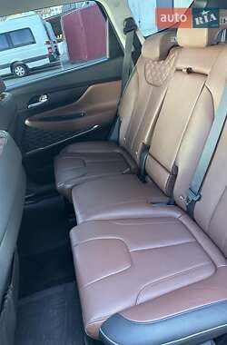 Позашляховик / Кросовер Hyundai Santa FE 2021 в 