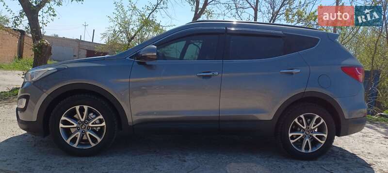 Позашляховик / Кросовер Hyundai Santa FE 2014 в Краснограді