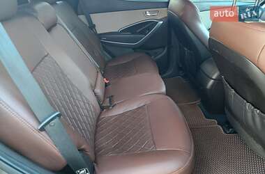 Позашляховик / Кросовер Hyundai Santa FE 2015 в 