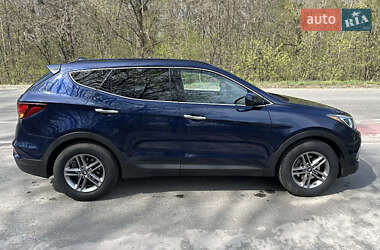 Внедорожник / Кроссовер Hyundai Santa FE 2017 в 
