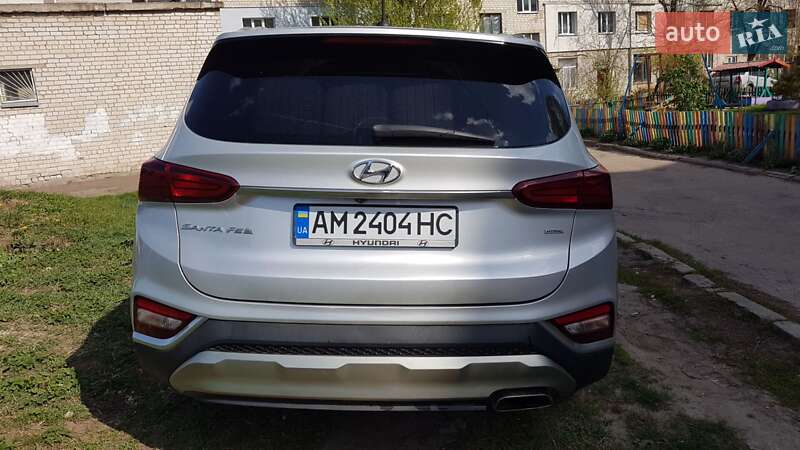 Внедорожник / Кроссовер Hyundai Santa FE 2019 в Житомире